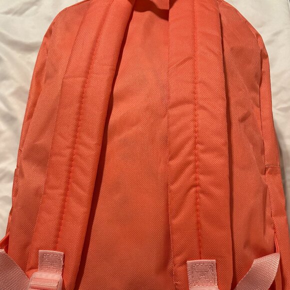 Trail Maker Classic Backpack with mini backpack keychain - Picture 3 of 3